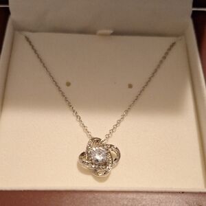 Elegant Love Knot Necklace